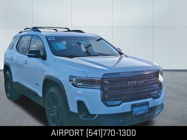 2023 GMC Acadia AT4