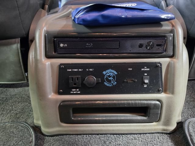 2022 GMC Savana Cargo 2500 Work Van