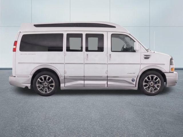 2022 GMC Savana Cargo 2500 Work Van