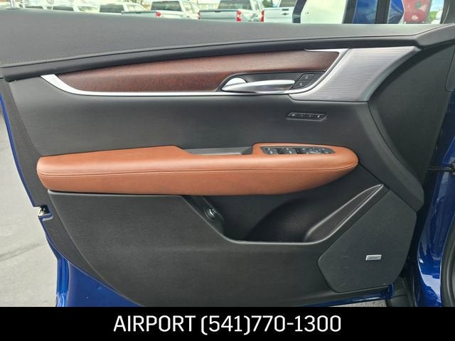 2025 Cadillac XT5 Sport