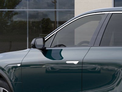 2025 Cadillac LYRIQ Luxury 1