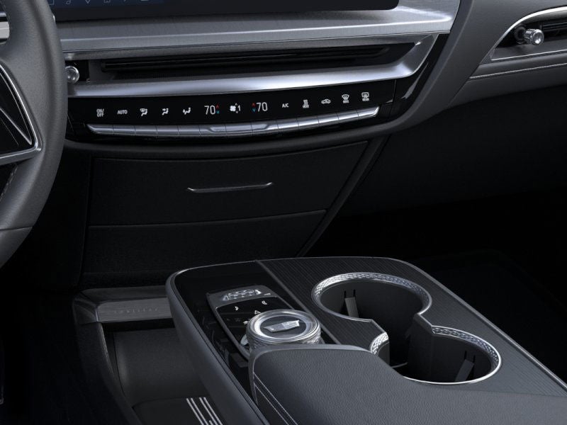 2025 Cadillac LYRIQ Luxury 3