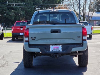2022 Toyota Tacoma 4WD SR